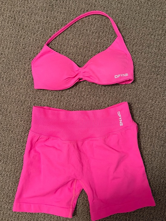Dfyne Other - DFYNE Sports Bra and Bike Shorts Set — Bright Pink